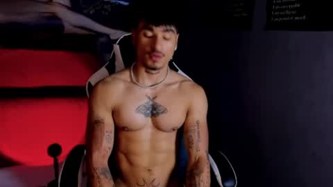 Snapshot of thomas_fit1 chatting on 04.30.26 Thomas 3 JUST STAY AND BE MY LAST LOVE online show from 04.30.26