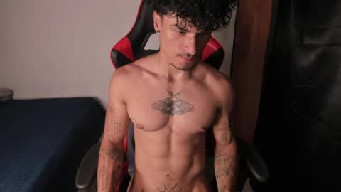 Snapshot of thomas_fit1 chatting on 05.25.26 Thomas 3 JUST STAY AND BE MY LAST LOVE online show from 05.25.26