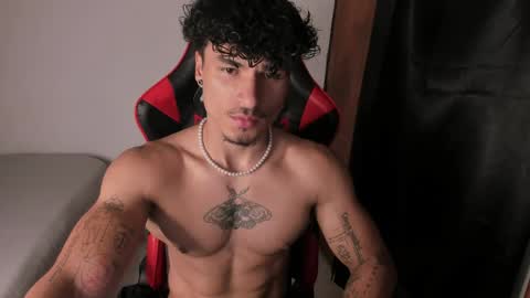 Snapshot of thomas_fit1 chatting on 06.01.26 Thomas 3 JUST STAY AND BE MY LAST LOVE online show from 06.01.26