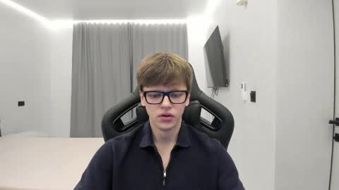 Tomas online show from 04.26.26