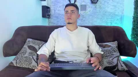 thomass_conor online show from 11.18.25