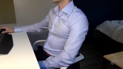 Snapshot of thomast21kl90 chatting on 11.09.25 Thomas online show from 11.09.25