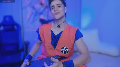 Thom Klein online show from 10.28.25