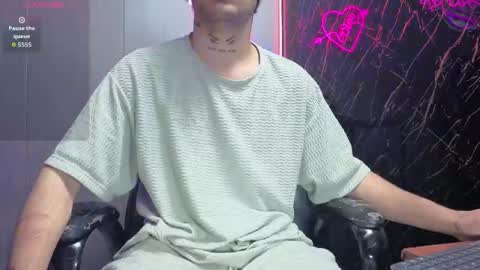 Snapshot of thor_dick chatting on 09.15.25 Thor Dick online show from 09.15.25