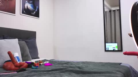 Thor Dosson online show from 12.16.24