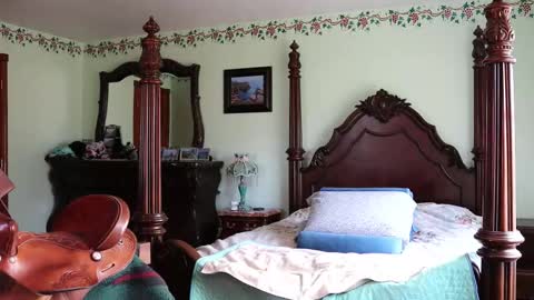 ThornburyRose online show from 03.03.26