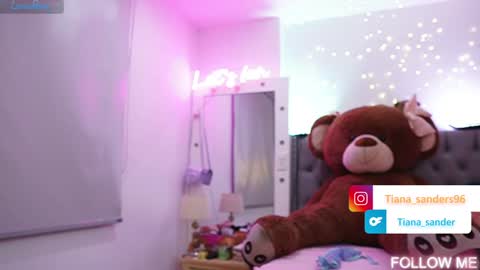 Snapshot of tiana_sanders chatting on 02.03.25 TATIANA online show from 02.03.25