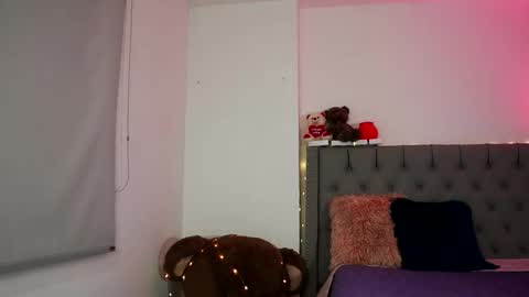 Snapshot of tiana_sanders chatting on 11.10.25 TATIANA online show from 11.10.25