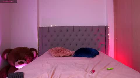 Snapshot of tiana_sanders chatting on 02.05.26 TATIANA online show from 02.05.26