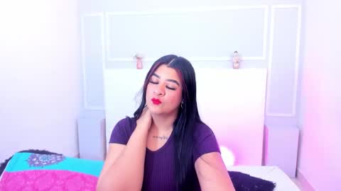 Snapshot of tianaglow26 chatting on 09.10.25 Tiana Luv Sins online show from 09.10.25