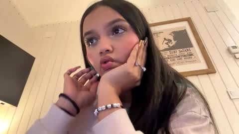 Tiana Le online show from 02.14.26