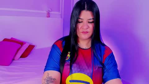 tiannagloww online show from 02.28.26