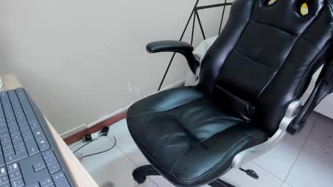 Snapshot of tiara_latina chatting on 02.26.26 Tiara online show from 02.26.26