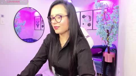 Tiara  online show from 02.04.26