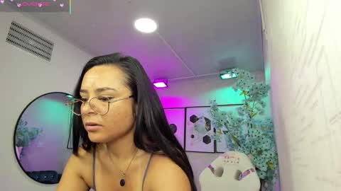 Tiara  online show from 03.22.26