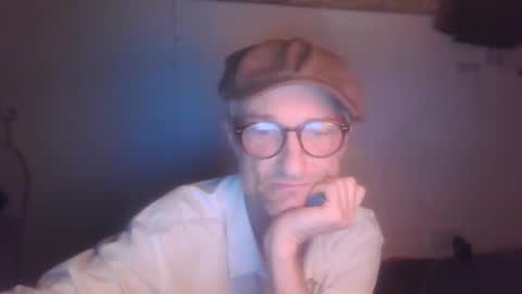 tiddles12345 online show from 04.17.26