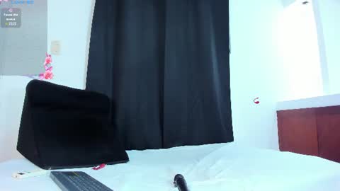 Snapshot of tifany_dixon chatting on 07.21.26 TIFANY online show from 07.21.26