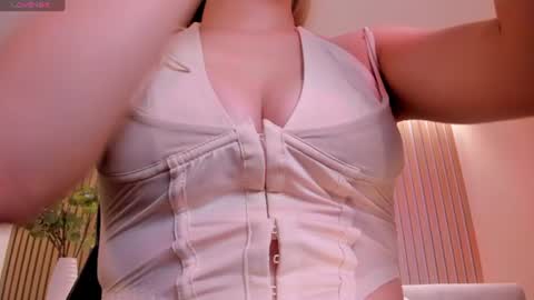 Tiffanny Sins online show from 07.08.26