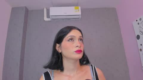 tiffany_mendez online show from 10.17.25