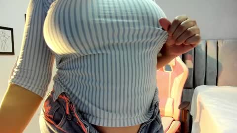 Snapshot of tiffany_teressa chatting on 01.13.25 tiffany theressa online show from 01.13.25