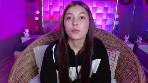 Snapshot of tiffany_velvet chatting on 04.11.26 Tiffany online show from 04.11.26