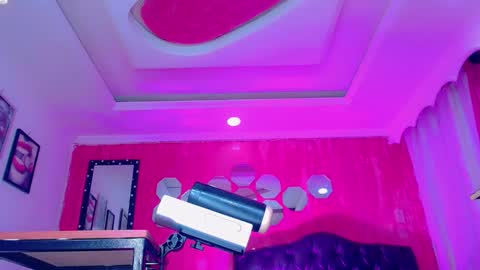 tiffanymackensyy69 online show from 04.22.26