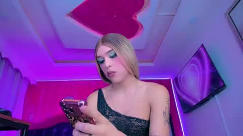 tiffanymackensyy69 online show from 07.25.26