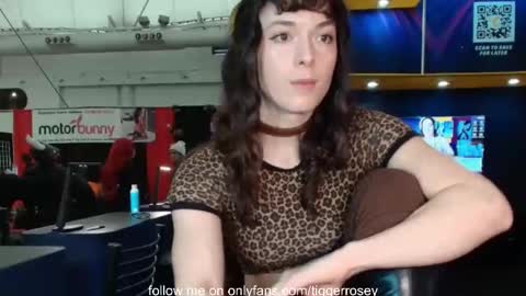 Snapshot of tiggerrosey chatting on 02.07.26 All my Links online show from 02.07.26