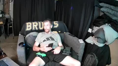 Tiggity23 come stroke my 9 cock with ne online show from 04.25.26