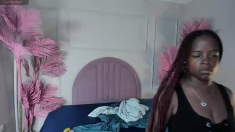 Snapshot of tiianascott chatting on 07.17.26 tiianascott online show from 07.17.26