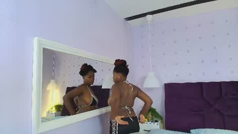 Snapshot of tiianascott chatting on 07.20.26 tiianascott online show from 07.20.26