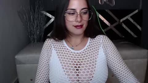 Snapshot of tiina_a chatting on 01.11.25 Tiina online show from 01.11.25