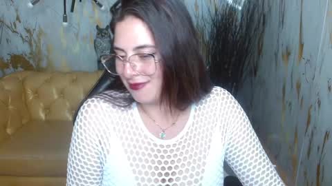 Snapshot of tiina_a chatting on 01.11.25 Tiina online show from 01.11.25