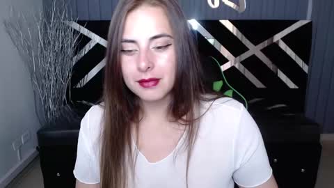 Snapshot of tiina_a chatting on 01.18.25 Tiina online show from 01.18.25