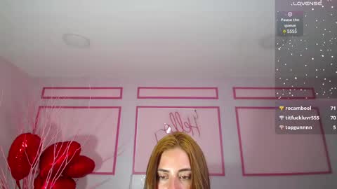 Snapshot of tiina_a chatting on 03.12.25 Tiina online show from 03.12.25