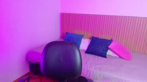 Snapshot of tiinajonus_ chatting on 02.11.26 tiinajonus_ online show from 02.11.26