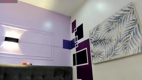 tiiny emilly online show from 10.10.25