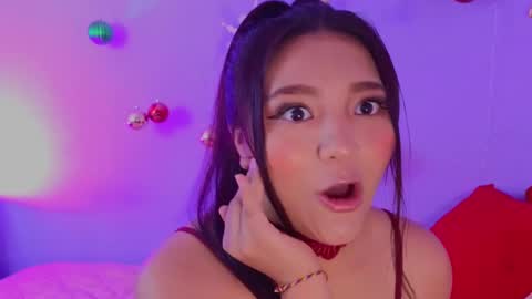 Snapshot of tilatequilas chatting on 12.30.24 Tila Tequila online show from 12.30.24