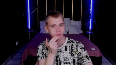 Snapshot of tim_blackk chatting on 10.09.25 Tim online show from 10.09.25