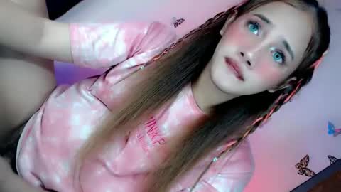 Snapshot of timea_slut69xx chatting on 02.19.25 Happy Birthday To Me online show from 02.19.25