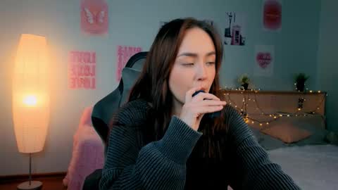 Mia online show from 02.02.26