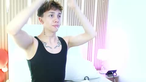 Snapshot of timothy_ross chatting on 02.17.26 Timothy 21 years old online show from 02.17.26