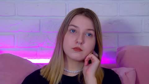 TinaBurton online show from 05.11.26