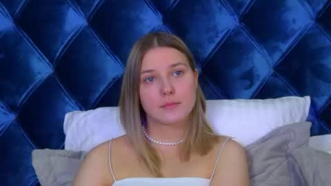 TinaBurton online show from 06.01.26