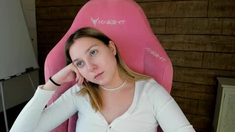 TinaBurton online show from 06.08.26