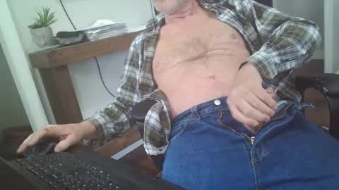 Snapshot of tincup430 chatting on 03.04.25 5 day load on deck online show from 03.04.25