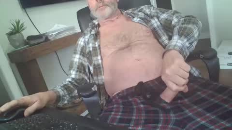 Snapshot of tincup430 chatting on 03.11.25 5 day load on deck online show from 03.11.25