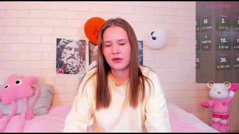 Snapshot of tinky_kinky chatting on 11.22.25 Margo online show from 11.22.25