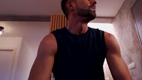 Snapshot of tinoclandestino chatting on 01.08.25 tinoclandestino online show from 01.08.25