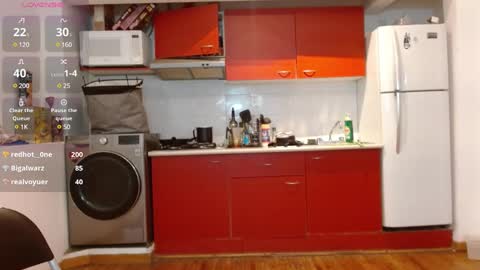 Tiny Caroline online show from 02.26.25